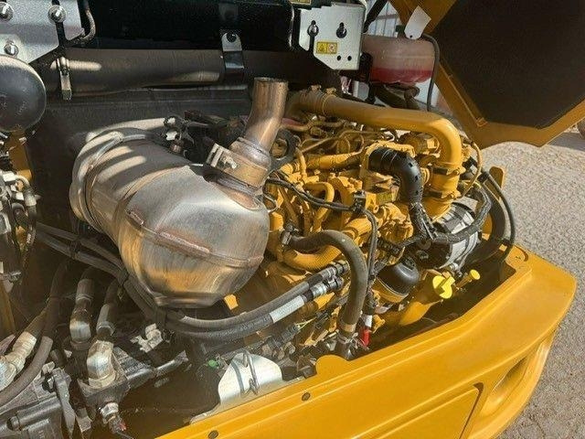 Wheel loader CAT 906: picture 9 Wheel loader CAT 906: picture 9