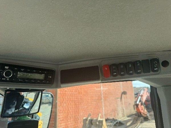 Wheel loader CAT 906: picture 6 Wheel loader CAT 906: picture 6