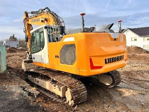 Liebherr R922 - Crawler excavator: picture 1 Liebherr R922 - Crawler excavator: picture 1