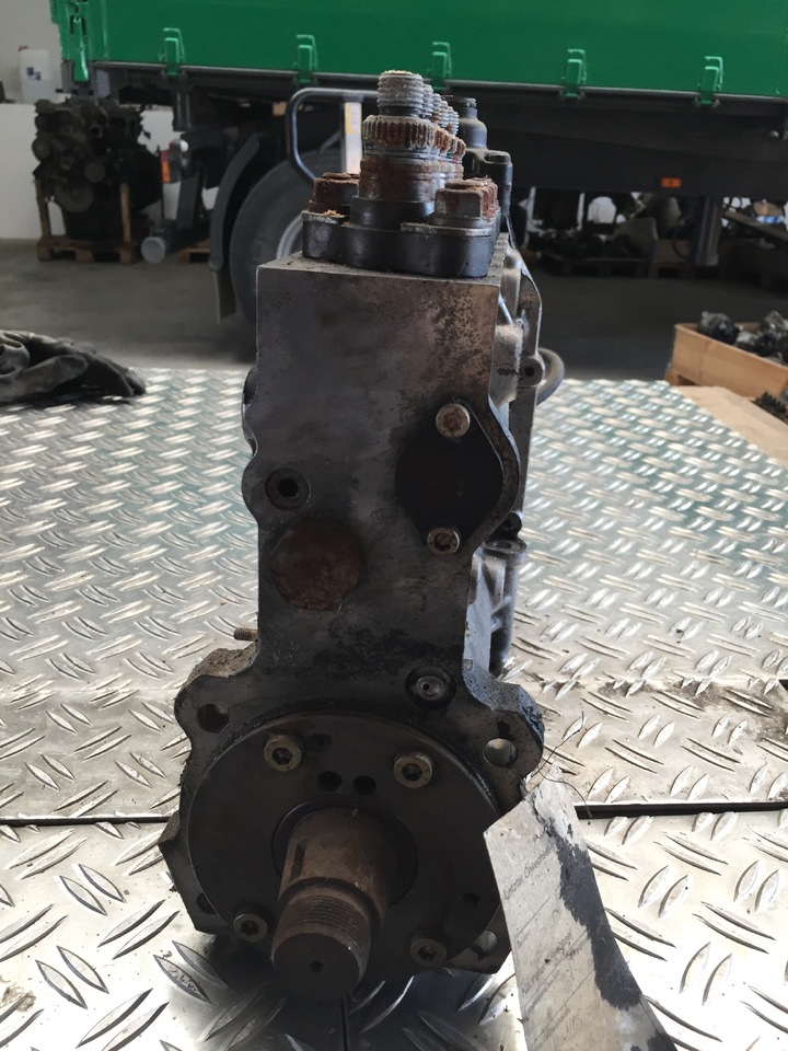 Gebrauchte Elektr. Einspritzpumpe MAN 19.403, F2000, Artikel - Nr. : 51.11103 - 7591 - Fuel pump for Truck: picture 4 Gebrauchte Elektr. Einspritzpumpe MAN 19.403, F2000, Artikel - Nr. : 51.11103 - 7591 - Fuel pump for Truck: picture 4