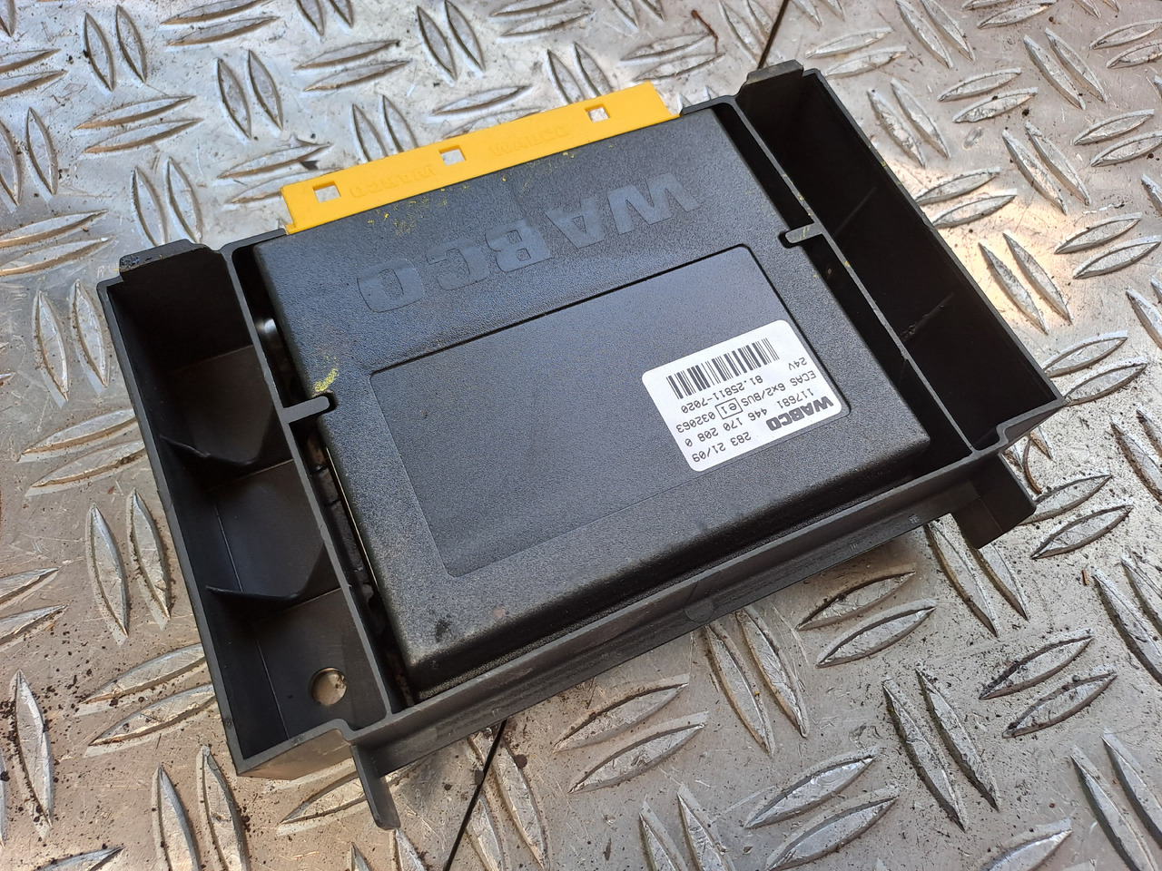 Gebrauchtes MAN TGX 26.440 Steuergerät ECAS Luftfederung, Artikel - Nr.: 81.25811 - 7020 - ECU for Truck: picture 4 Gebrauchtes MAN TGX 26.440 Steuergerät ECAS Luftfederung, Artikel - Nr.: 81.25811 - 7020 - ECU for Truck: picture 4