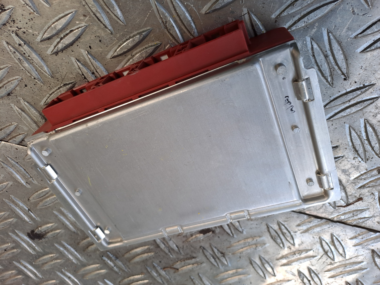 Gebrauchtes MAN TGX 26.440 Steuergerät Intarder, Artikel - Nr.: 81.25810 - 6023 - ECU for Truck: picture 4 Gebrauchtes MAN TGX 26.440 Steuergerät Intarder, Artikel - Nr.: 81.25810 - 6023 - ECU for Truck: picture 4