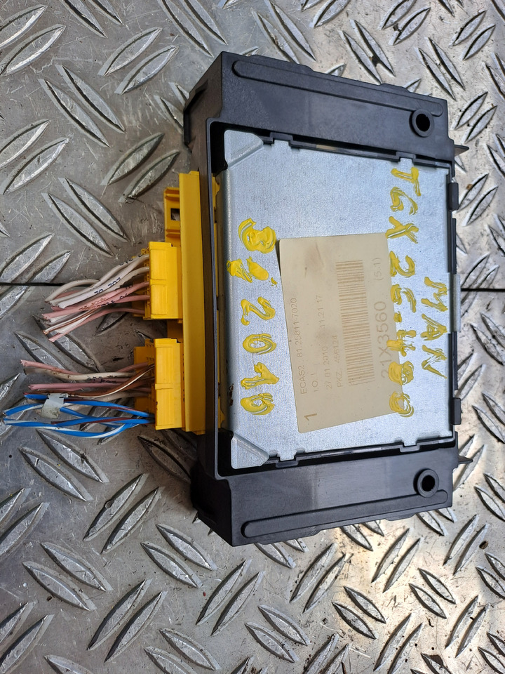 Gebrauchtes MAN TGX 26.480 Steuergerät ECAS Luftfederung , Artikel - Nr. : 81.25811 - 7020 - ECU for Truck: picture 3 Gebrauchtes MAN TGX 26.480 Steuergerät ECAS Luftfederung , Artikel - Nr. : 81.25811 - 7020 - ECU for Truck: picture 3