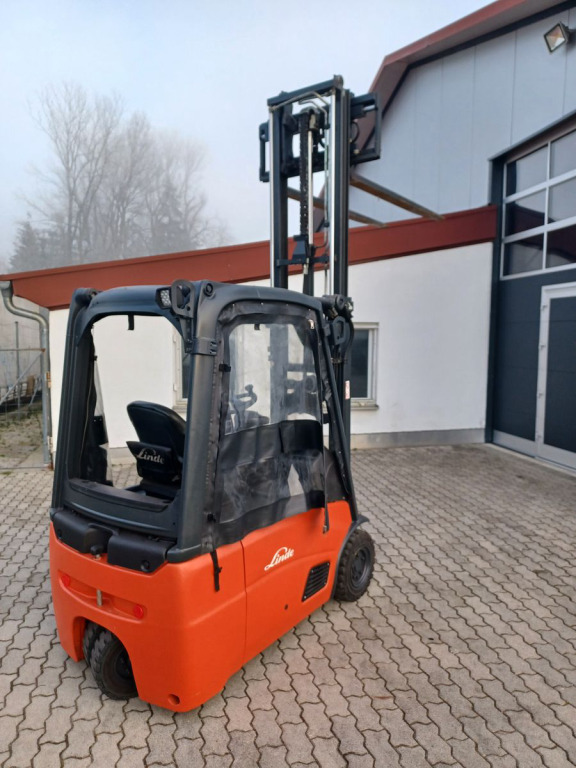 LINDE Stapler E16-01 Duplexmast, Seitenschieber - Electric forklift: picture 2 LINDE Stapler E16-01 Duplexmast, Seitenschieber - Electric forklift: picture 2