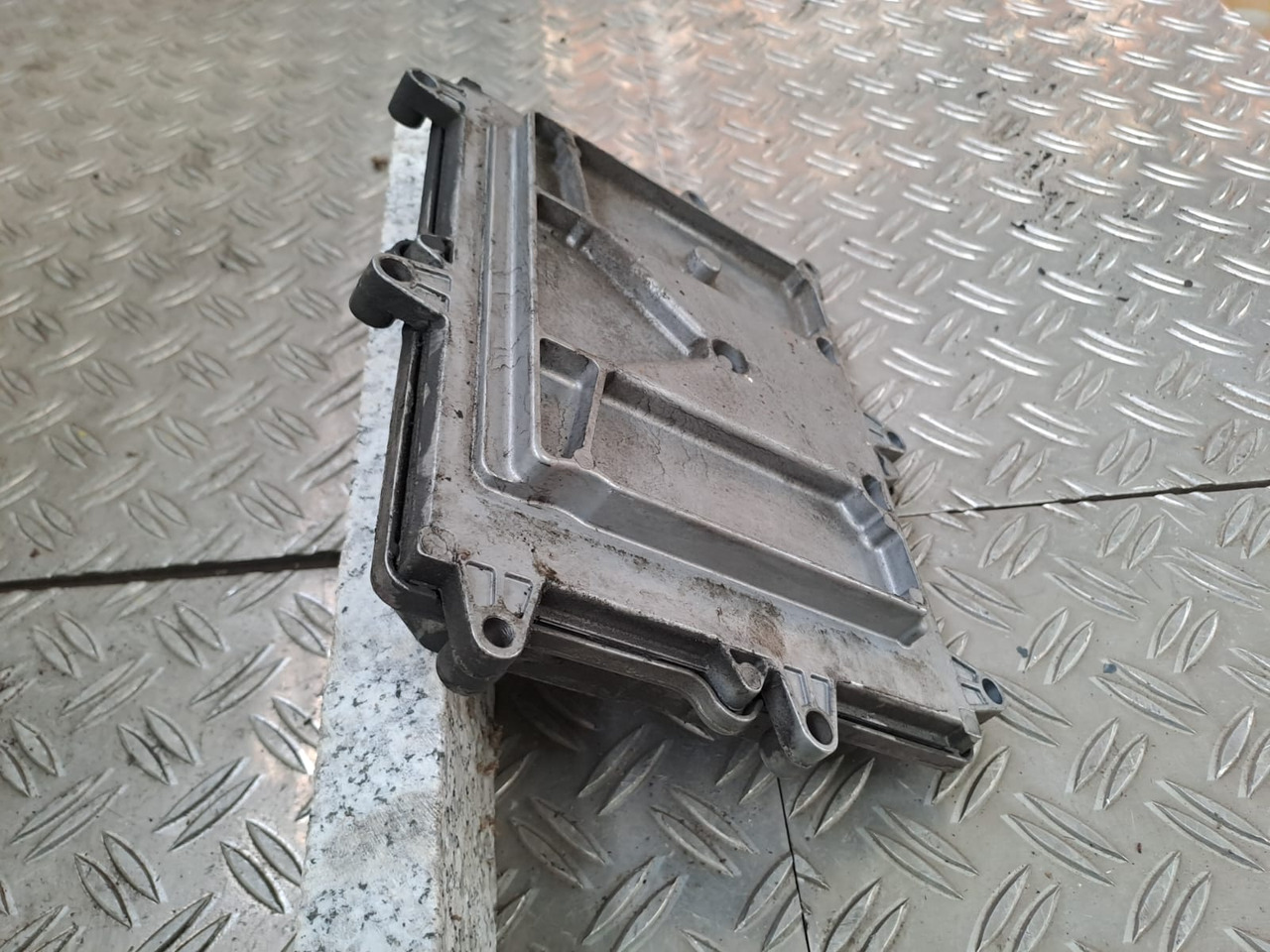 MAN MAn TGX 26.440 / D 2066 LF 40 - ECU for Truck: picture 4 MAN MAn TGX 26.440 / D 2066 LF 40 - ECU for Truck: picture 4