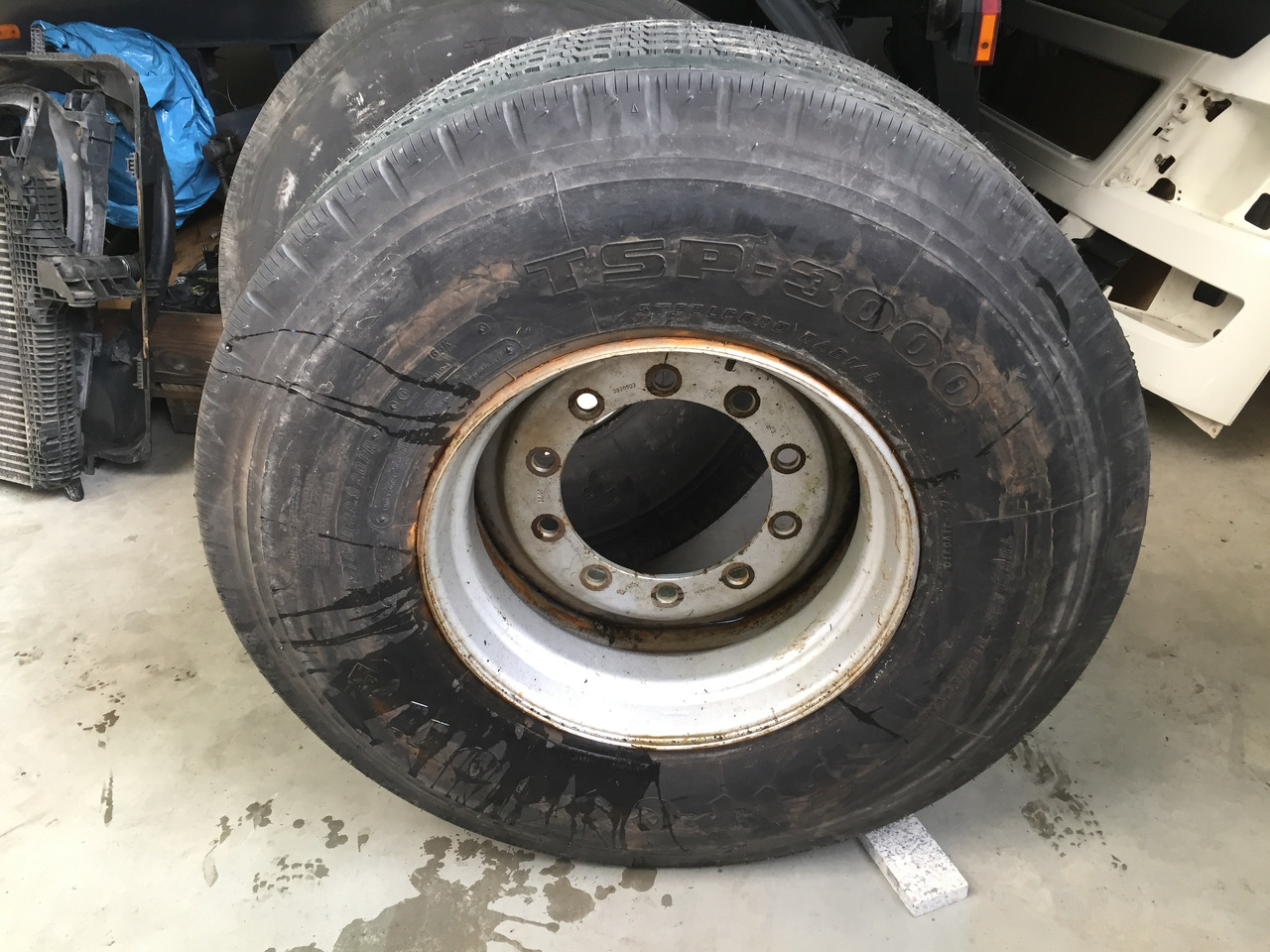 Neue Reifen, Firestone TSP - 3000, Größe : 425 / 65 R x 22,5 - 2 Stück mit Felgen - Tire for Truck: picture 4 Neue Reifen, Firestone TSP - 3000, Größe : 425 / 65 R x 22,5 - 2 Stück mit Felgen - Tire for Truck: picture 4