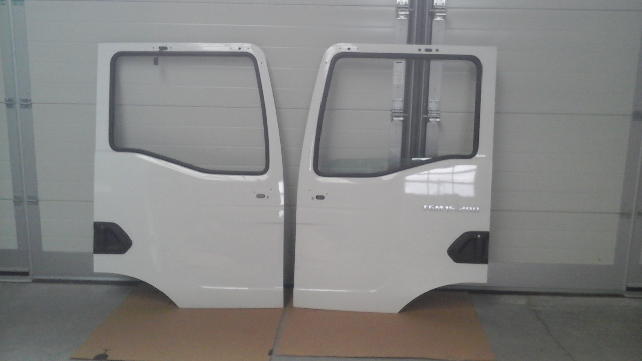 Neuwertige Türen, links und rechts, MAN TGM / TG3 15.290 Rohtüre, Artikel - Nr: 81.62600 - 4143 / 44 - Door and parts for Truck: picture 1 Neuwertige Türen, links und rechts, MAN TGM / TG3 15.290 Rohtüre, Artikel - Nr: 81.62600 - 4143 / 44 - Door and parts for Truck: picture 1