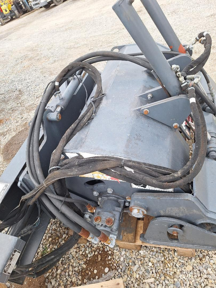 FREZA ALITEC 100 - Attachment for Construction machinery: picture 4 FREZA ALITEC 100 - Attachment for Construction machinery: picture 4