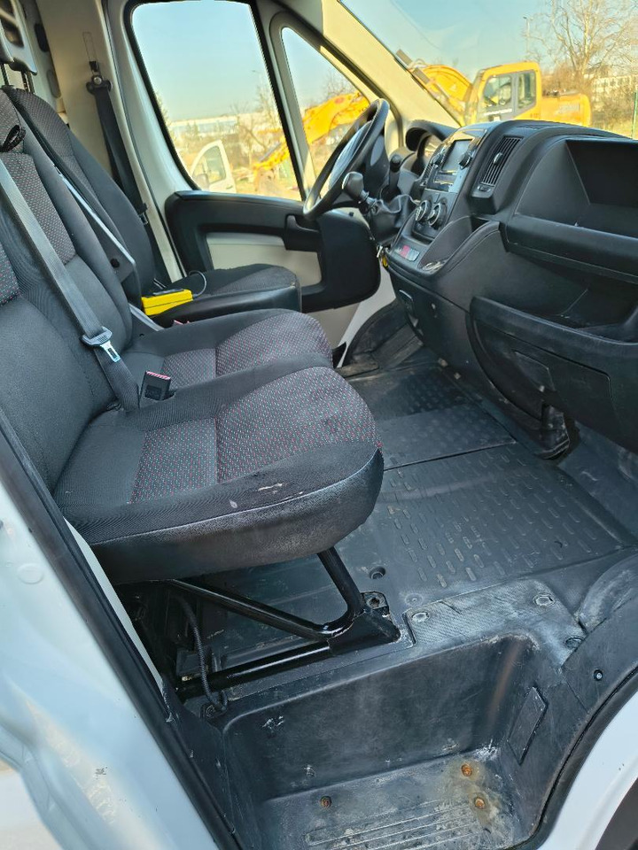 Peugeot Boxer, 2019 god. - Tipper van: picture 5 Peugeot Boxer, 2019 god. - Tipper van: picture 5