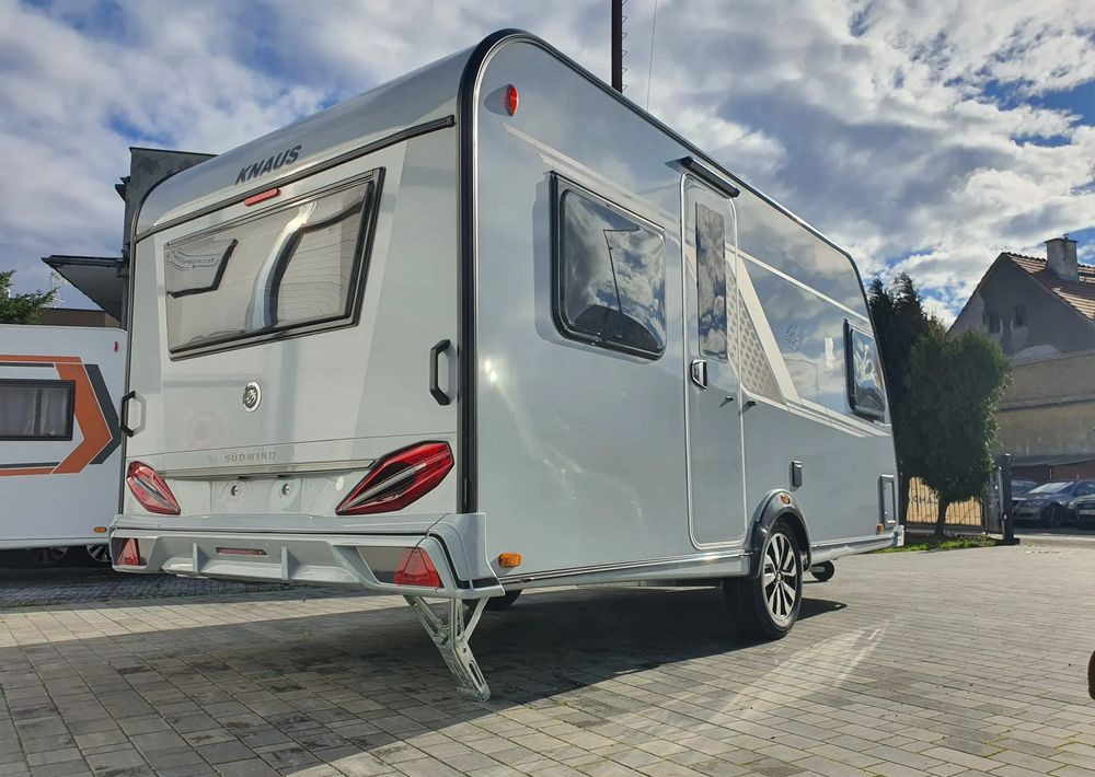 KNAUS SUDWIND 450 FU BLACK SELECTION - Caravan: picture 5 KNAUS SUDWIND 450 FU BLACK SELECTION - Caravan: picture 5