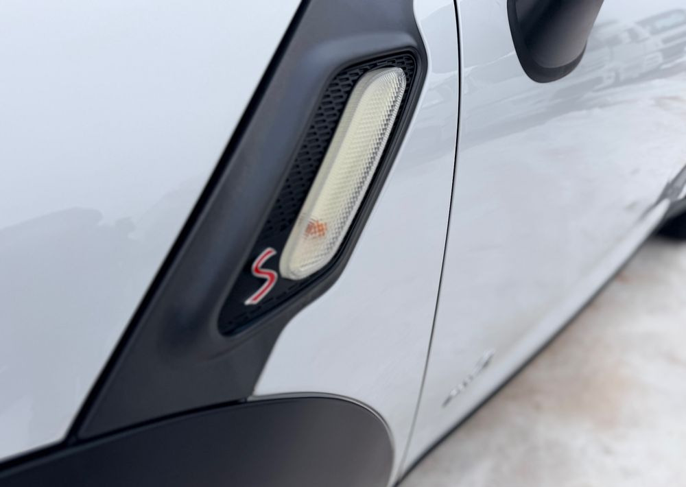 MINI Countryman Cooper SD ALL4 - Estate car: picture 5 MINI Countryman Cooper SD ALL4 - Estate car: picture 5