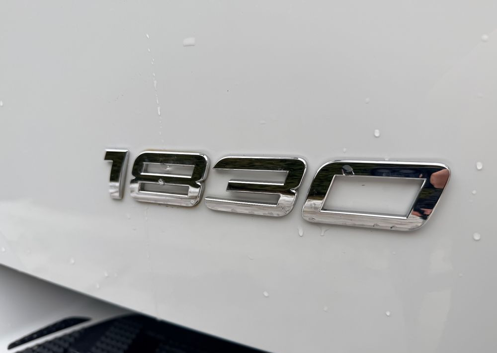 Mercedes-Benz ANTOS /1830/E 6/Chłodnia +Winda /18 Palet / Niski Przebieg122 Tys Km! - Refrigerator truck: picture 4 Mercedes-Benz ANTOS /1830/E 6/Chłodnia +Winda /18 Palet / Niski Przebieg122 Tys Km! - Refrigerator truck: picture 4