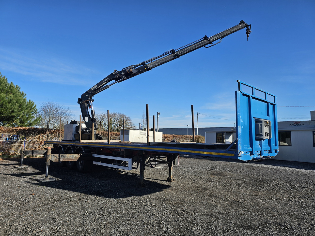 FRUEHAUF GRUE HIAB 288 - Dropside/ Flatbed semi-trailer: picture 4 FRUEHAUF GRUE HIAB 288 - Dropside/ Flatbed semi-trailer: picture 4