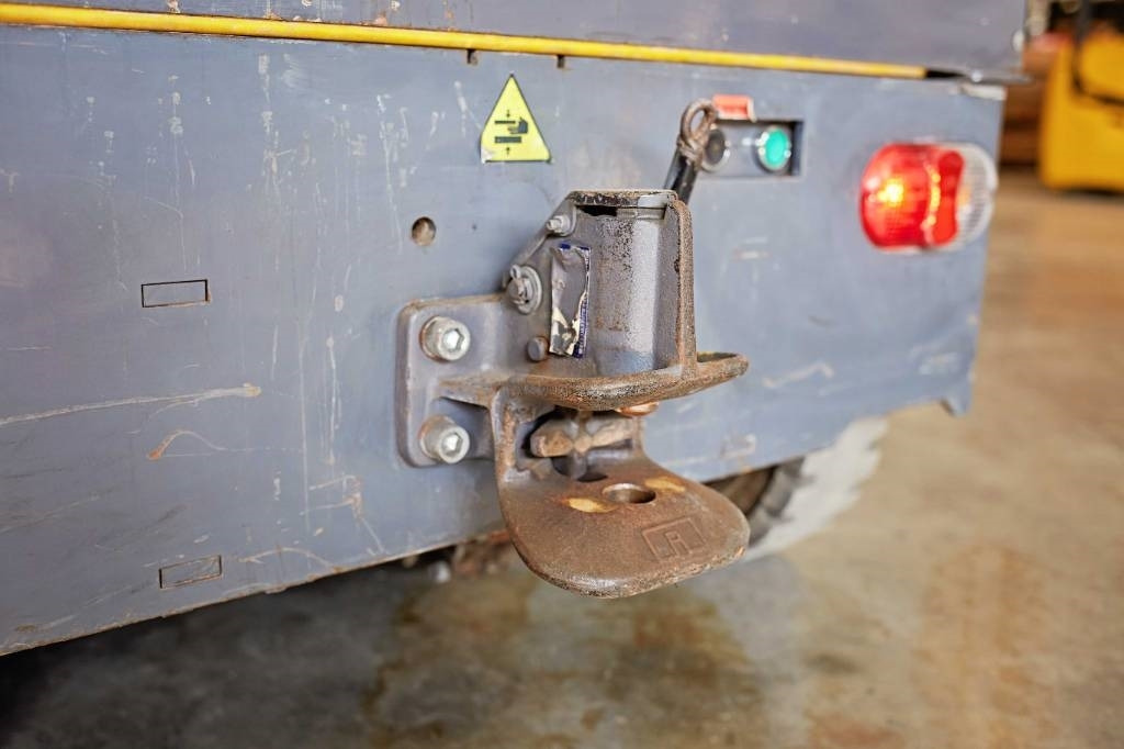 Tow tractor DEC Modena: picture 22