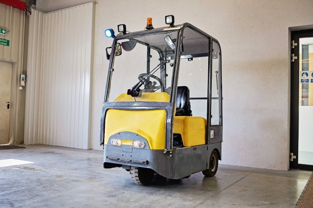 Tow tractor DEC Modena: picture 13