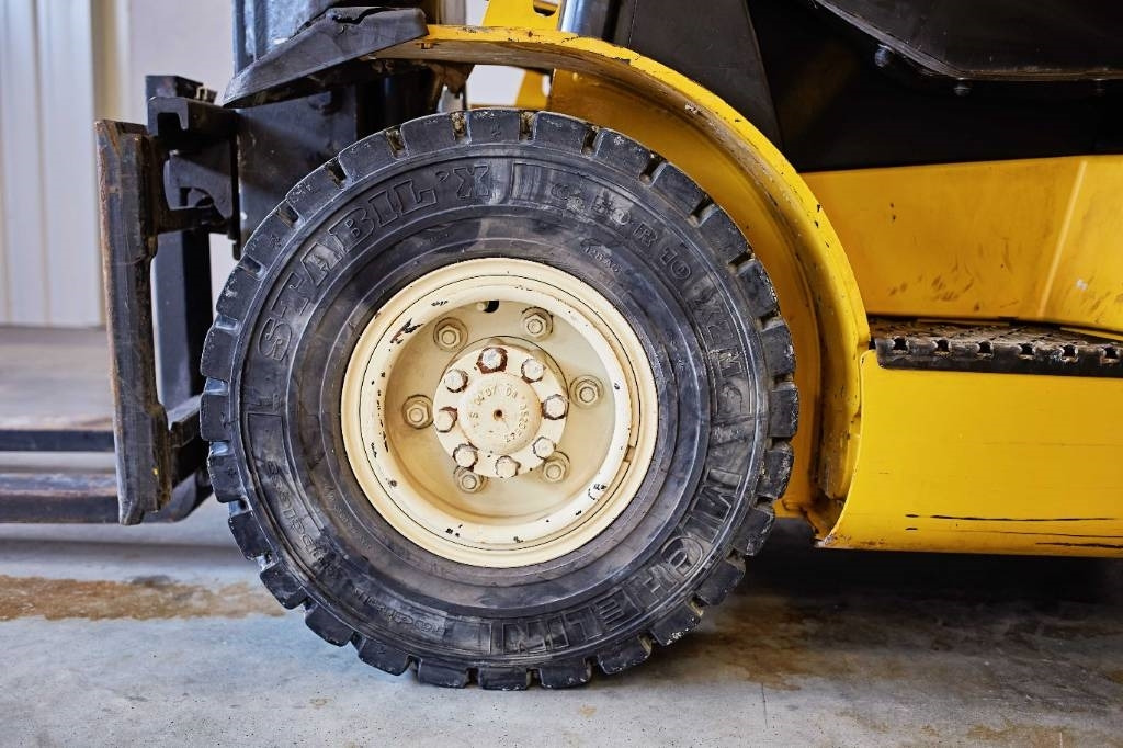 Yale GLP18VX F1925 - LPG forklift: picture 3 Yale GLP18VX F1925 - LPG forklift: picture 3