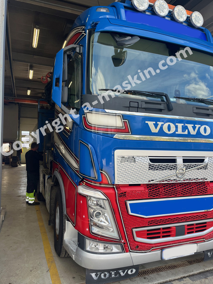 VOLVO FH 540 - Dropside/ Flatbed truck, Crane truck: picture 1 VOLVO FH 540 - Dropside/ Flatbed truck, Crane truck: picture 1