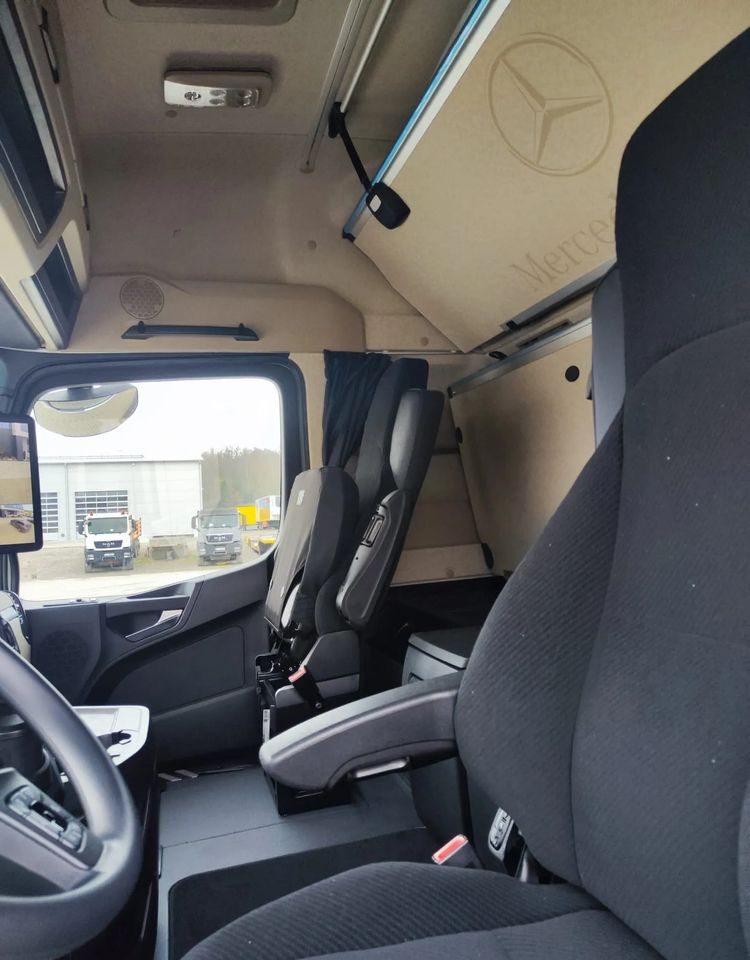Mercedes-Benz ACTROS 1848 - Tractor unit: picture 4 Mercedes-Benz ACTROS 1848 - Tractor unit: picture 4