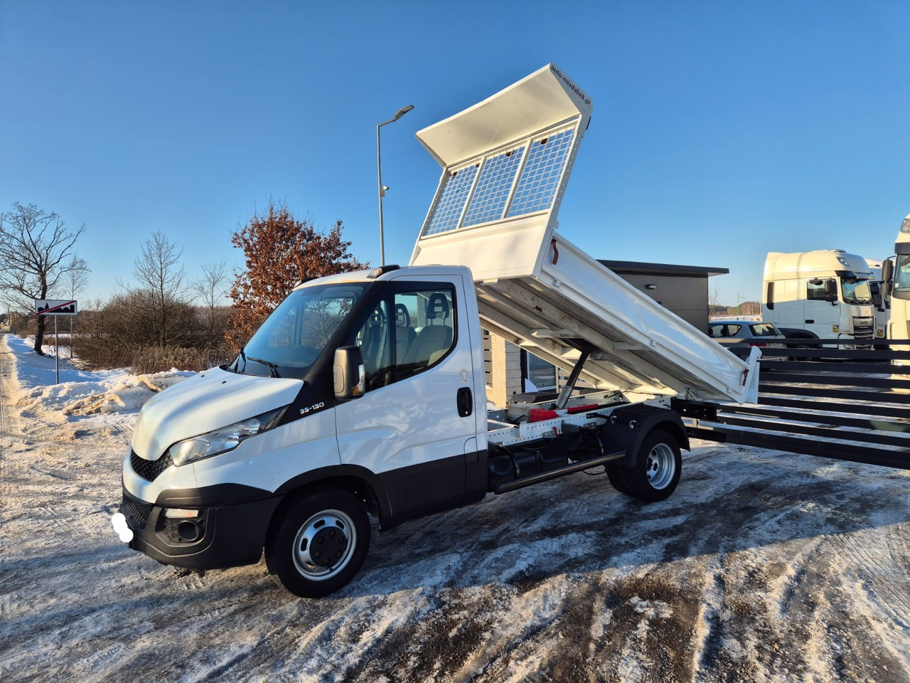 IVECO 35-130 - Tipper van: picture 1 IVECO 35-130 - Tipper van: picture 1