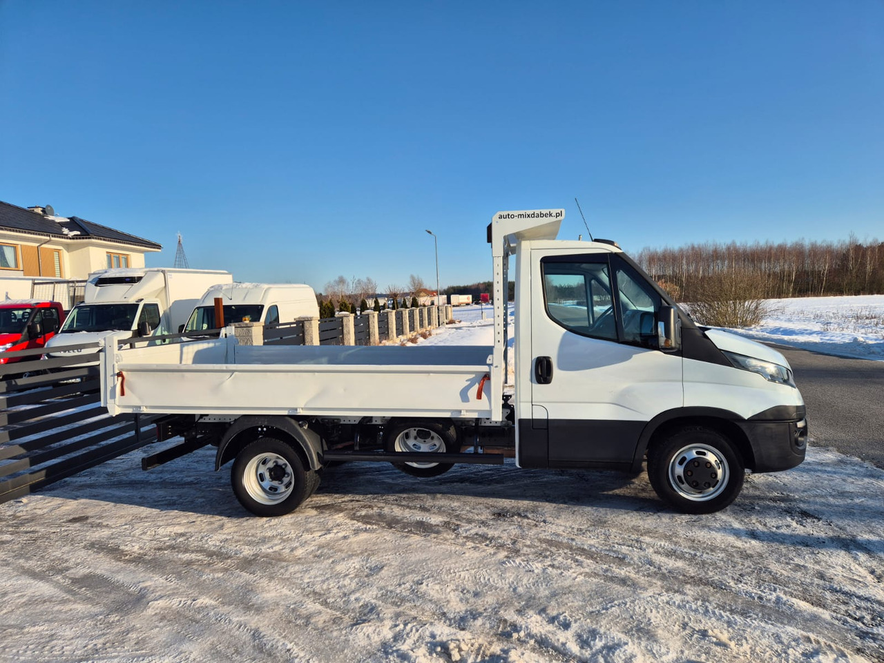 IVECO 35-130 - Tipper van: picture 5 IVECO 35-130 - Tipper van: picture 5