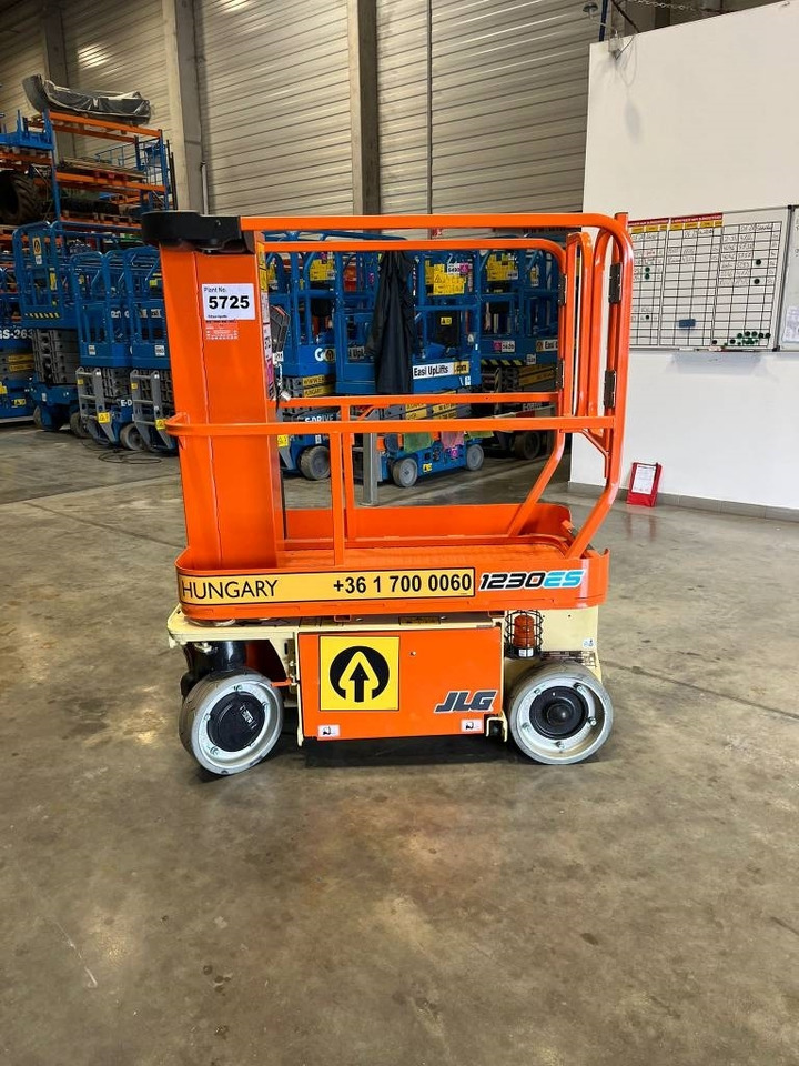 JLG 1230 ES - Vertical mast lift: picture 1 JLG 1230 ES - Vertical mast lift: picture 1