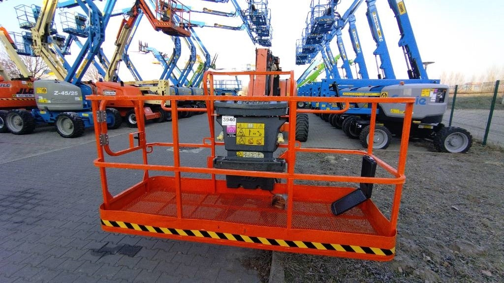 JLG 800 AJ - Articulated boom: picture 2 JLG 800 AJ - Articulated boom: picture 2