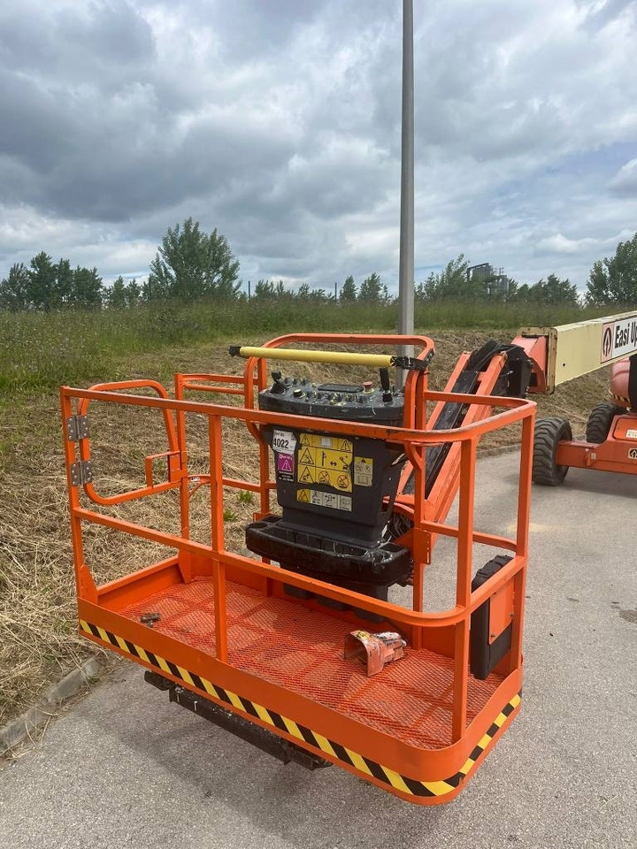 JLG M 600 JP - Articulated boom: picture 2 JLG M 600 JP - Articulated boom: picture 2