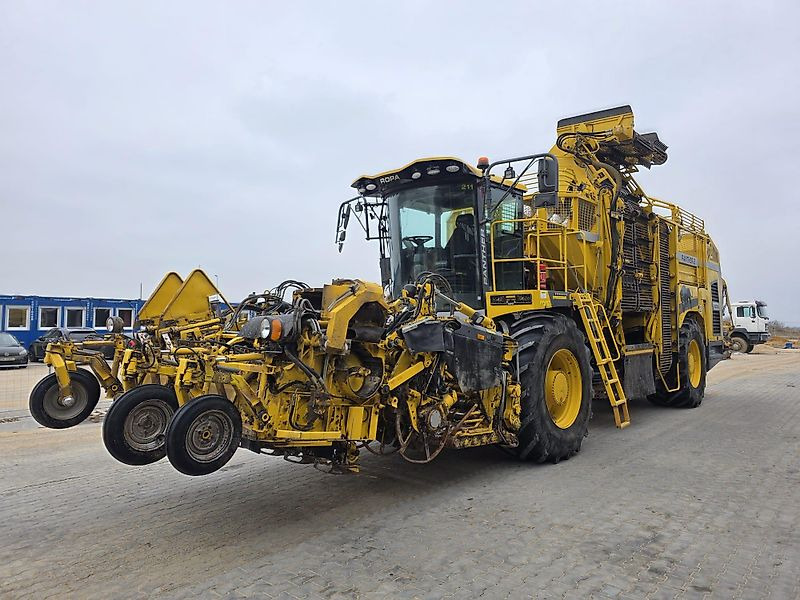 ROPA Ropa Panther 2 - Beet harvester: picture 1 ROPA Ropa Panther 2 - Beet harvester: picture 1