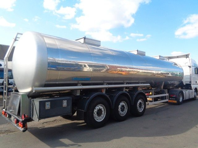 Lebensmitteltank - Tanker semi-trailer, Milking equipment: picture 5 Lebensmitteltank - Tanker semi-trailer, Milking equipment: picture 5