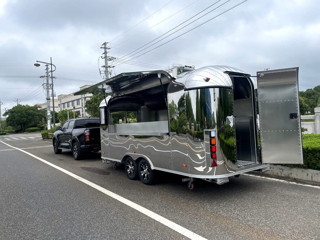 EU Standard air Stream Food Trailer Fully Equipped Food Truck Gas Food Cart Food 03 - Vending trailer: picture 3 EU Standard air Stream Food Trailer Fully Equipped Food Truck Gas Food Cart Food 03 - Vending trailer: picture 3