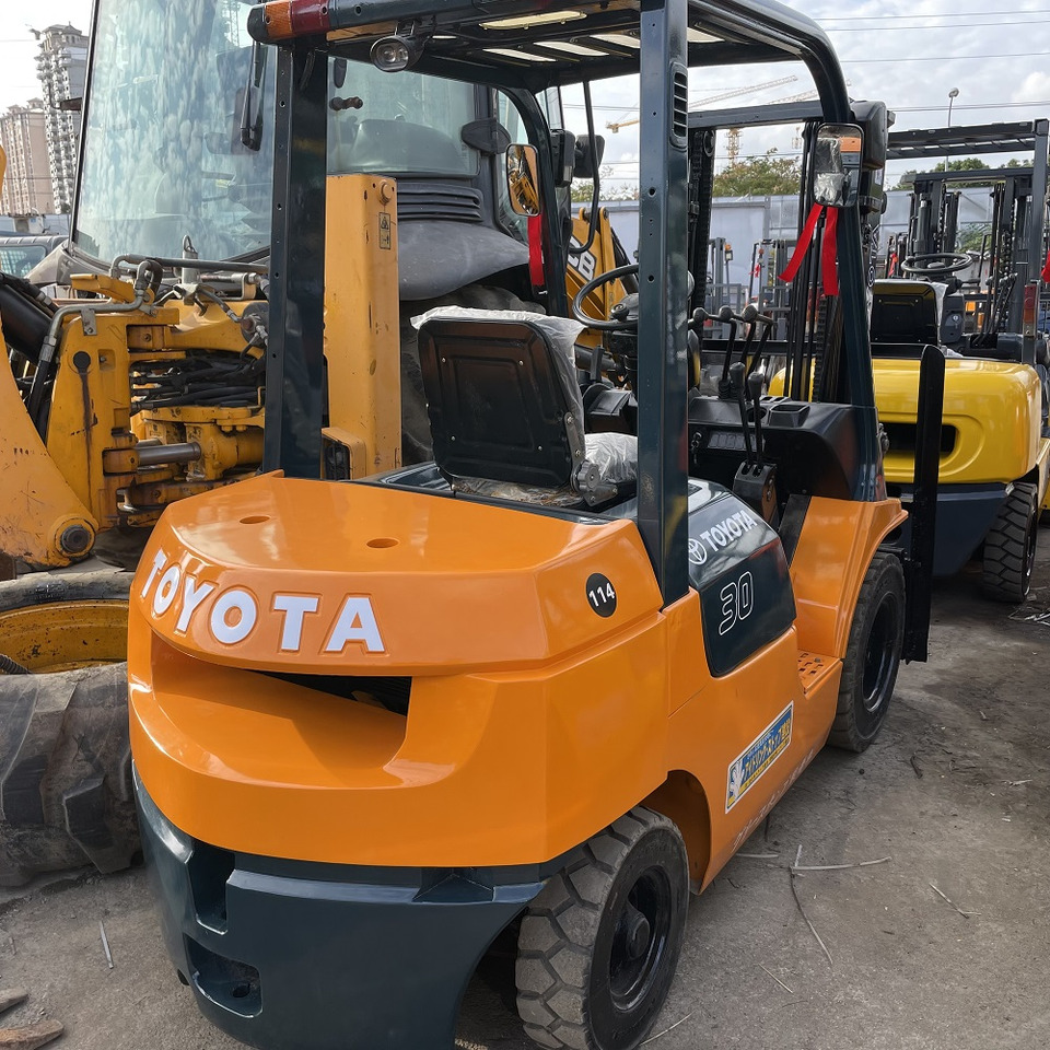 TOYOTA 7FD30 - Diesel forklift: picture 1 TOYOTA 7FD30 - Diesel forklift: picture 1