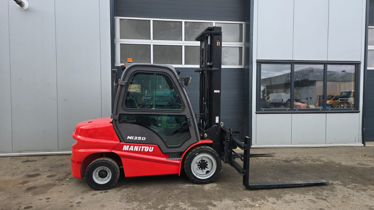 Manitou MI35 D - Diesel forklift: picture 1 Manitou MI35 D - Diesel forklift: picture 1