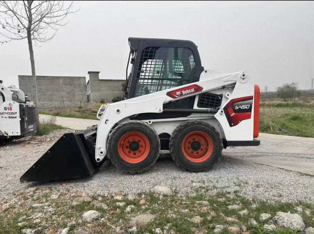 Bobcat S 450 - Skid steer loader: picture 2 Bobcat S 450 - Skid steer loader: picture 2