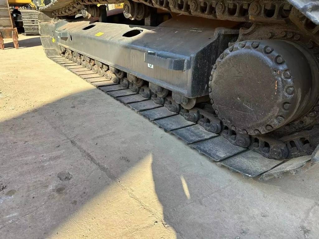 Mini excavator Doosan DX 225 LC: picture 6