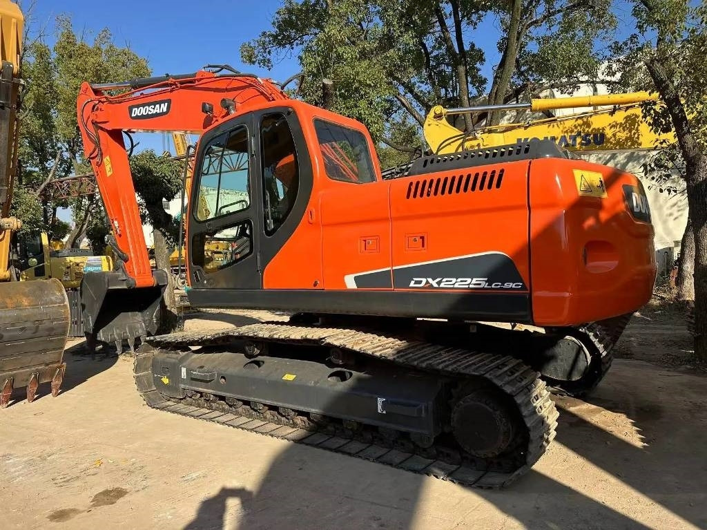 Doosan DX 225 LC - Mini excavator: picture 2 Doosan DX 225 LC - Mini excavator: picture 2
