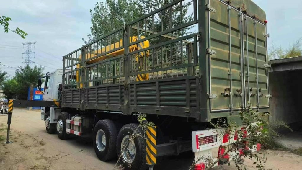 Howo 371 375 380 - Crane truck: picture 5 Howo 371 375 380 - Crane truck: picture 5