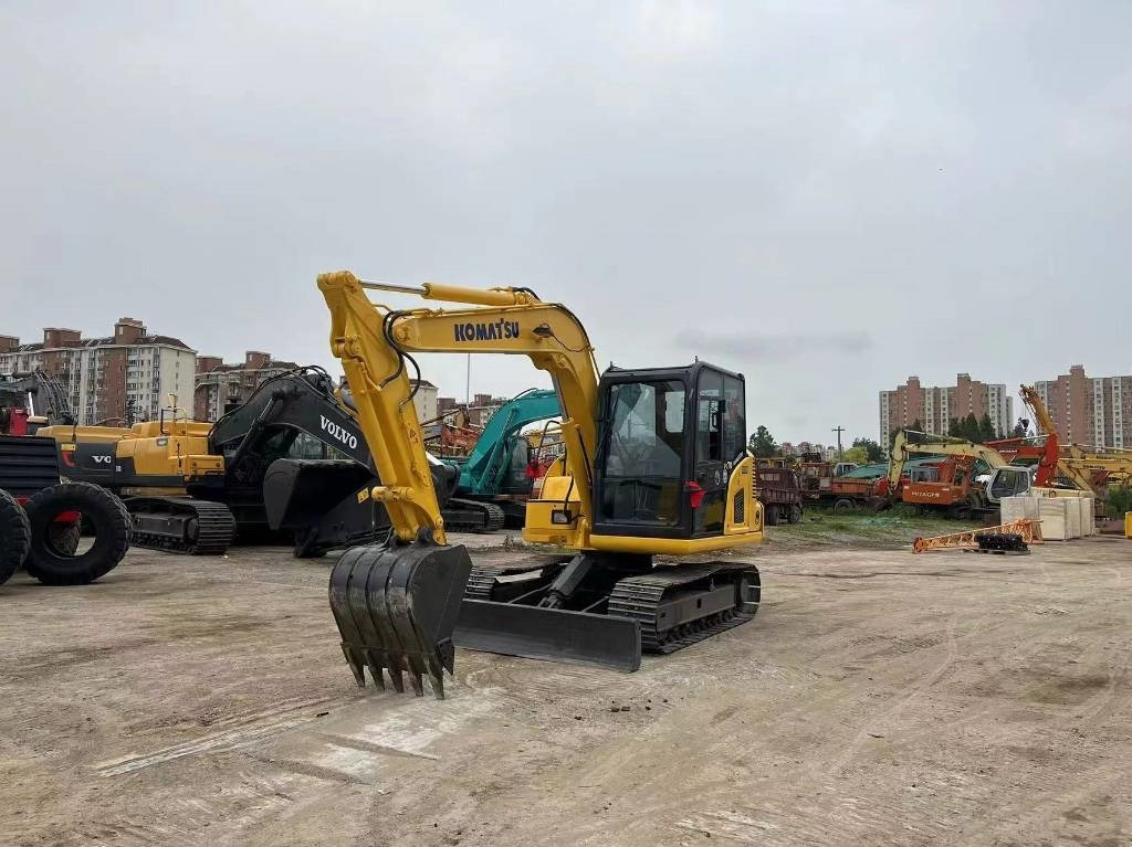 Komatsu PC 70-8 - Mini excavator: picture 3 Komatsu PC 70-8 - Mini excavator: picture 3