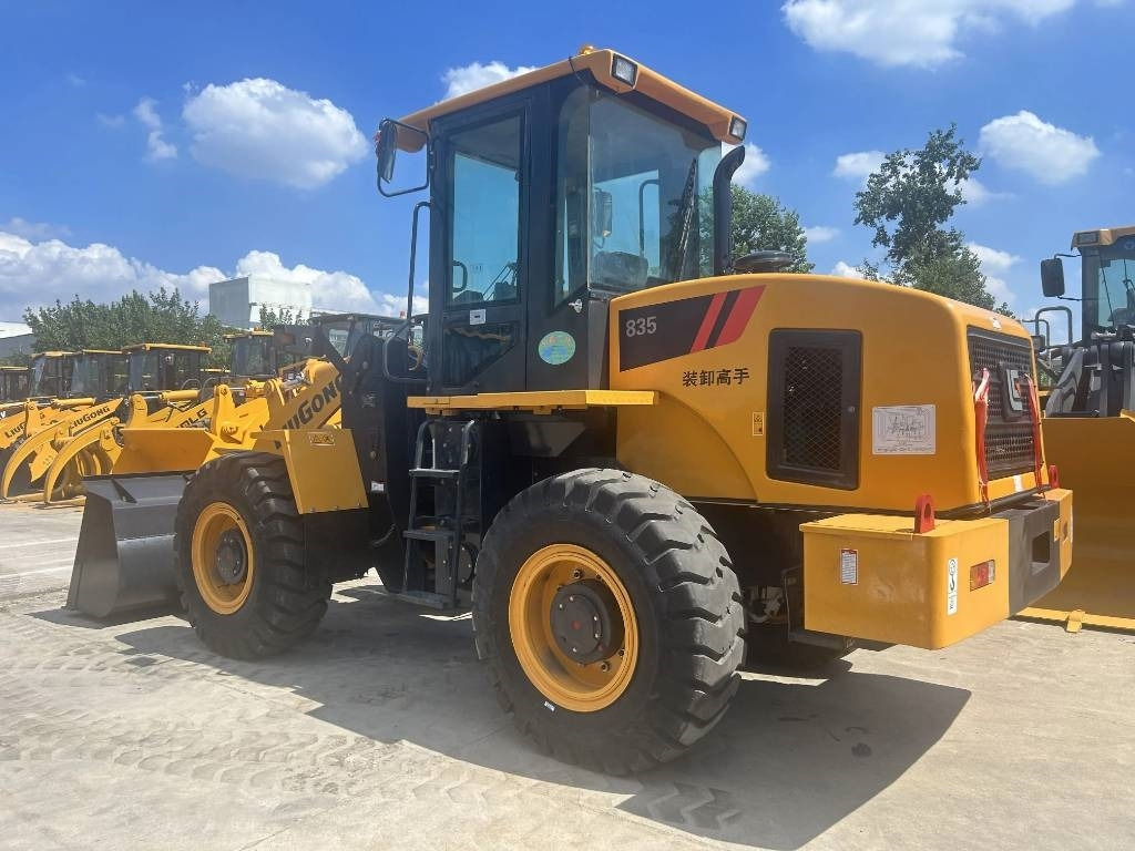 Liugong 835 - Wheel loader: picture 4 Liugong 835 - Wheel loader: picture 4
