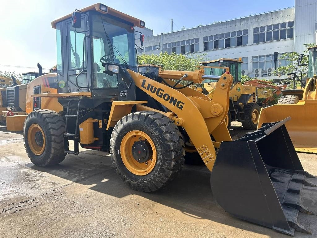 Liugong 835 - Wheel loader: picture 2 Liugong 835 - Wheel loader: picture 2