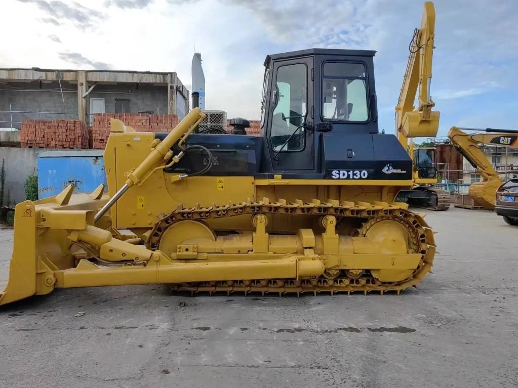 Shantui SD 13 - Bulldozer: picture 2 Shantui SD 13 - Bulldozer: picture 2