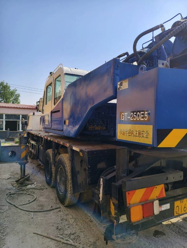 Tadano GT 250 - All terrain crane: picture 4 Tadano GT 250 - All terrain crane: picture 4