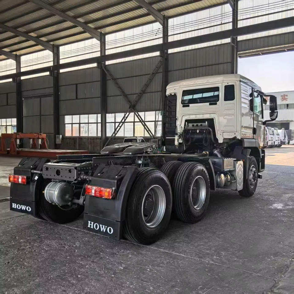 Tractor unit HOWO TX: picture 6