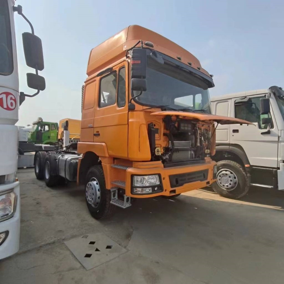 Shacman F 3000 - Tractor unit: picture 1 Shacman F 3000 - Tractor unit: picture 1