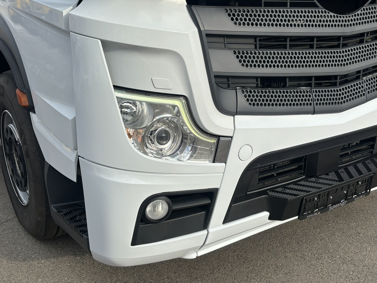 MERCEDES-BENZ ACTROS 1848 EURO 6 dual-circuit hydraulics - Tractor unit: picture 5 MERCEDES-BENZ ACTROS 1848 EURO 6 dual-circuit hydraulics - Tractor unit: picture 5