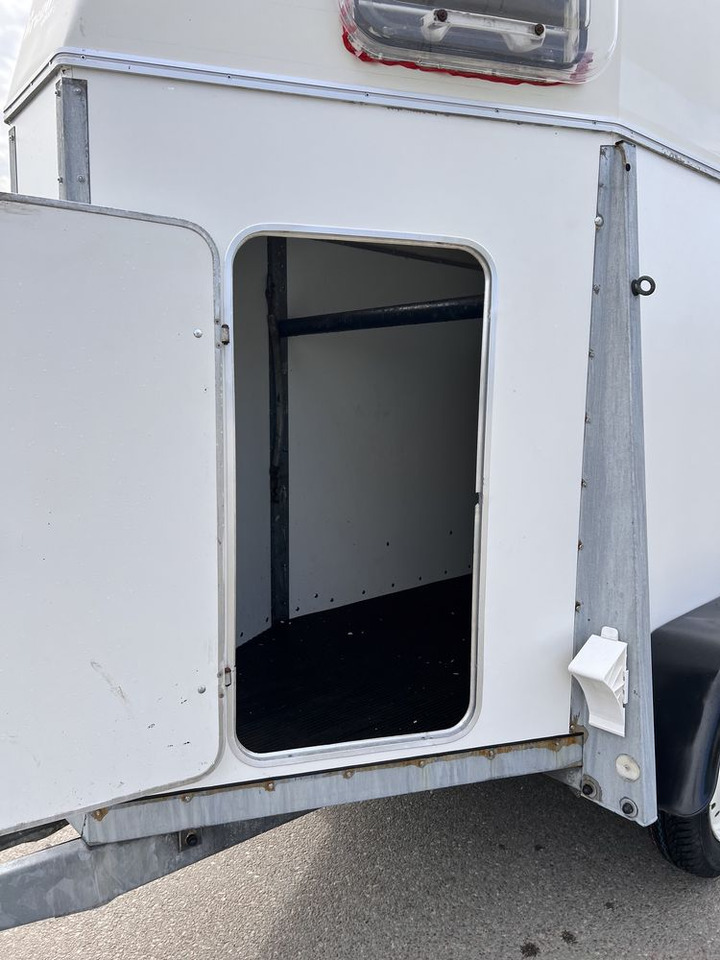 Brenderup 1050 kg DMC przyczepa do 1 konia jednokonna KAT B - Horse trailer: picture 3 Brenderup 1050 kg DMC przyczepa do 1 konia jednokonna KAT B - Horse trailer: picture 3