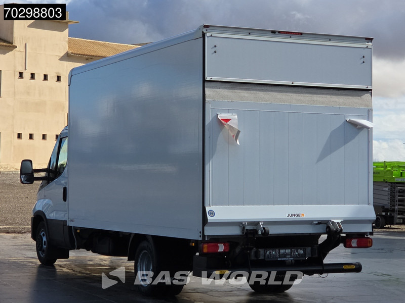 Iveco Daily 35C16 Furgón de plataforma elevadora con eje trasero doble 160PK Aire acondicionado Euro6 Caja Cerrada A/C - Closed box van: picture 2 Iveco Daily 35C16 Furgón de plataforma elevadora con eje trasero doble 160PK Aire acondicionado Euro6 Caja Cerrada A/C - Closed box van: picture 2