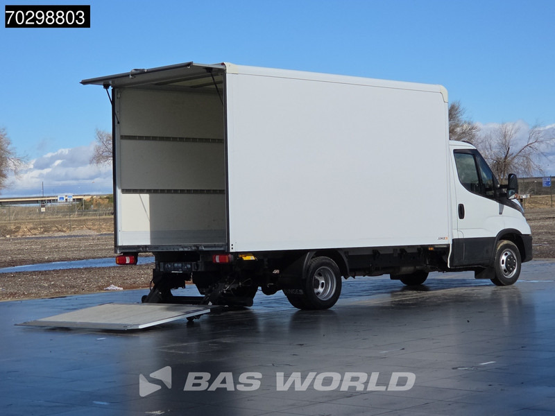 Iveco Daily 35C16 Furgón de plataforma elevadora con eje trasero doble 160PK Aire acondicionado Euro6 Caja Cerrada A/C - Closed box van: picture 3 Iveco Daily 35C16 Furgón de plataforma elevadora con eje trasero doble 160PK Aire acondicionado Euro6 Caja Cerrada A/C - Closed box van: picture 3