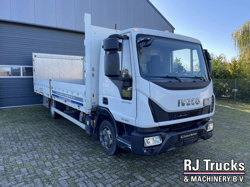 Iveco EuroCargo 75.210 - 4x2 EURO 6, Taillift, Airco, PTO, Xenon, Manual - Dropside/ Flatbed truck: picture 1 Iveco EuroCargo 75.210 - 4x2 EURO 6, Taillift, Airco, PTO, Xenon, Manual - Dropside/ Flatbed truck: picture 1