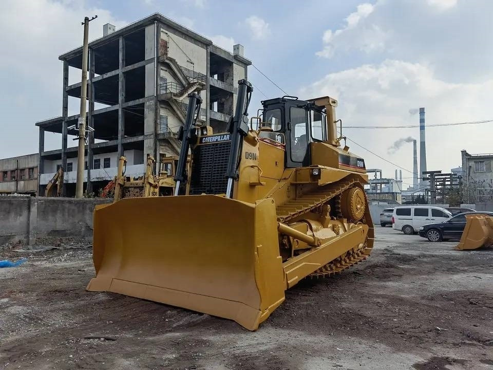 CAT D9N - Bulldozer: picture 1 CAT D9N - Bulldozer: picture 1