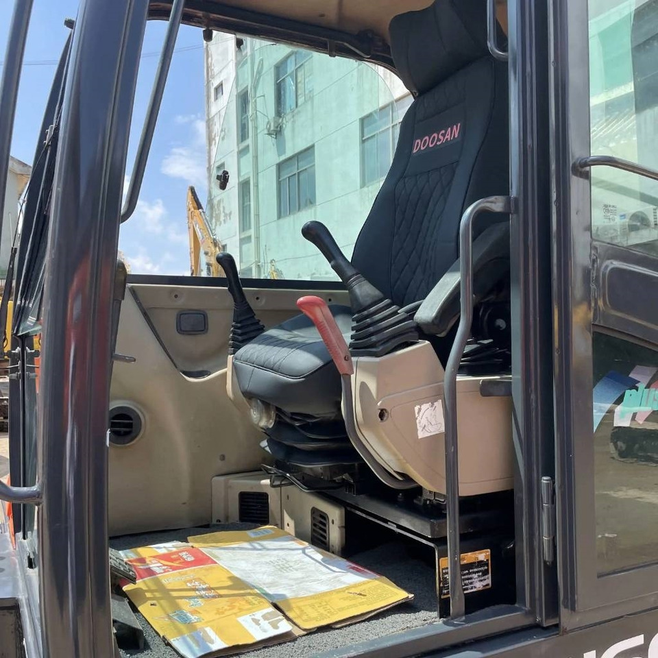 Doosan DH60-7 - Mini excavator: picture 3 Doosan DH60-7 - Mini excavator: picture 3